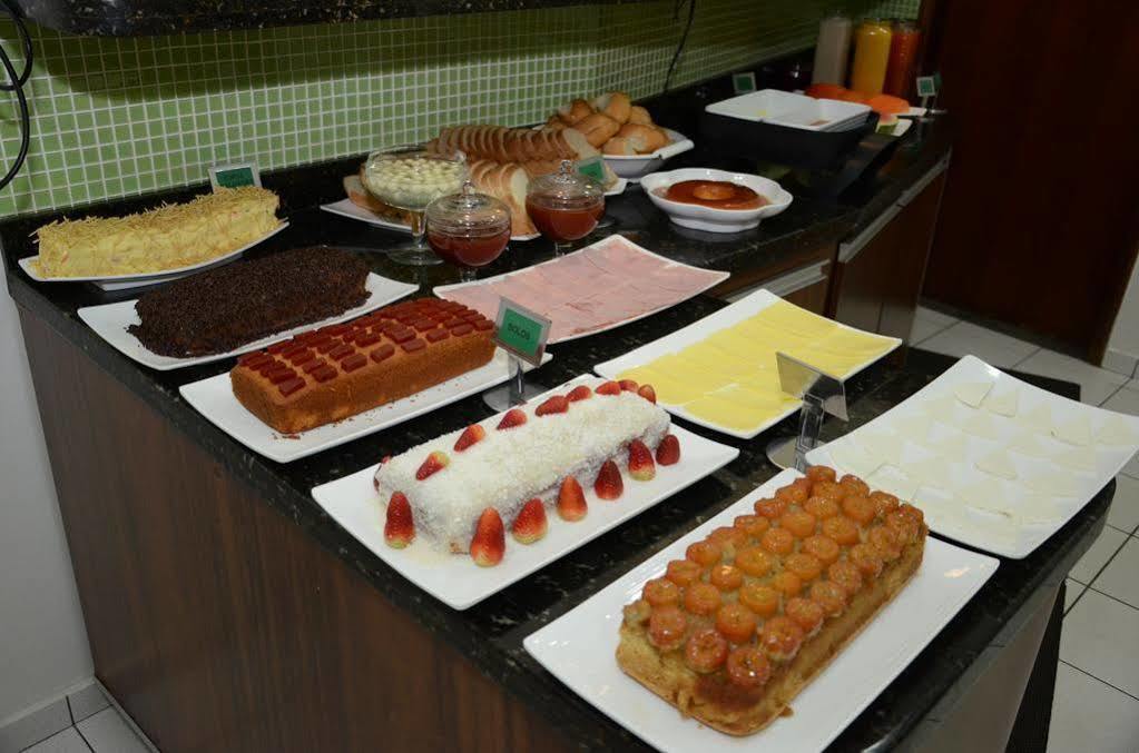 Araucaria Hotel Business - มารินกา ภายนอก รูปภาพ