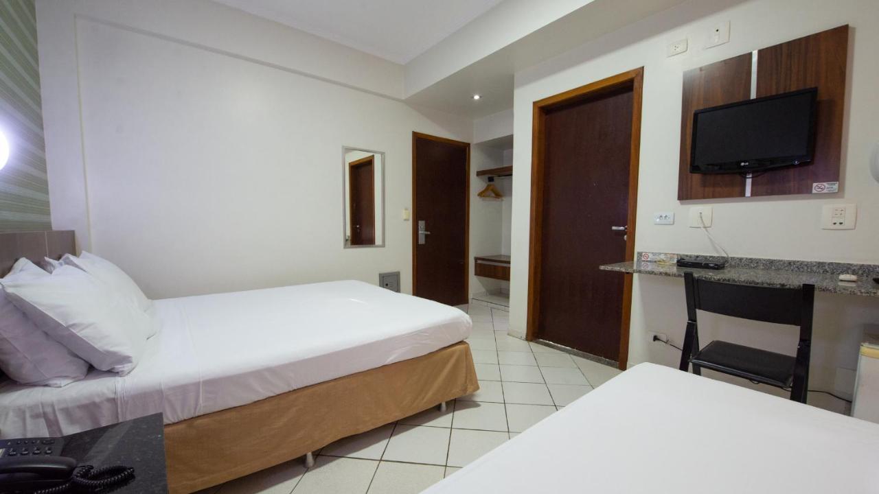 Araucaria Hotel Business - มารินกา ภายนอก รูปภาพ